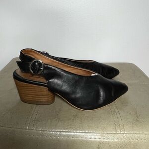 Miz Mooz Slingback Size 6
